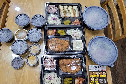 우아한돈가츠 이미지