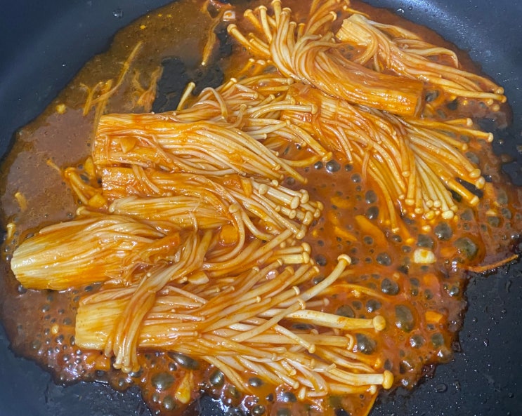  팽이버섯구이 밥 한 공기 뚝딱