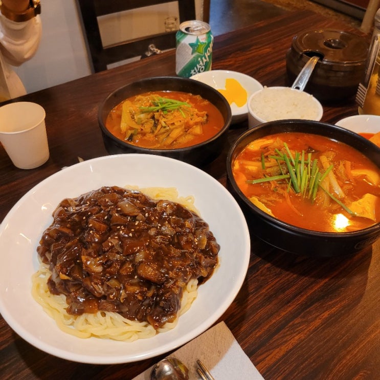 동명동 중국집 밤실짬뽕 혼밥도 가능한 맛집!!! 맛도 가게도 깔끔 :)