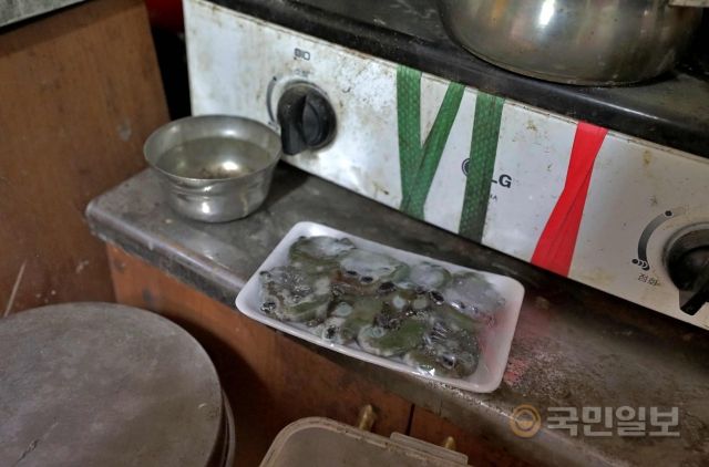 떡 4조각, 값싼 햄버거…당신의 밥상은 안녕한가요 떡 4조각, 값싼 햄버거…당신의 밥상은 안녕한가요