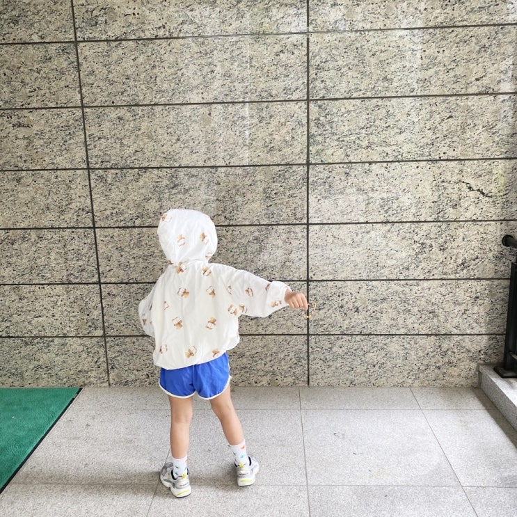  귀욤귀욤 곰돌이 썸머 후드 짚업 휴대성 높은 얇은 추천 제품