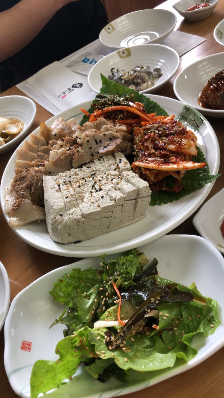  [19] 전남 여수 #풀뿌리흑두부#:흑두부보쌈小2인,돌솥2인추가 맛집상륙.