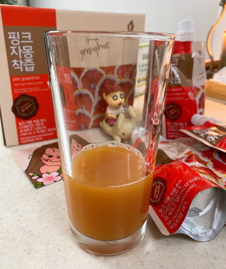 덴마크다이어트 핑크 자몽을 통째로 넣은 자연에온 자몽착즙주스 덴마크다이어트 핑크 자몽을 통째로 넣은 자연에온 자몽착즙주스