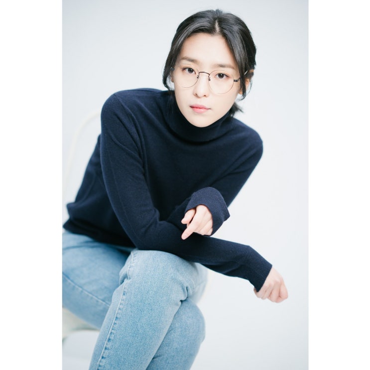 인기 급상승인 애쉬크로프트 a.person 50 안경 가볍고 편한 원형 티타늄 안경 추천해요 인기 급상승인 애쉬크로프트 a.person 50 안경 가볍고 편한 원형 티타늄 안경 추천해요