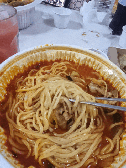  광주전대, 탕수육 주는 육군짬뽕 전대점 육짬뽕은 무슨 맛이야?