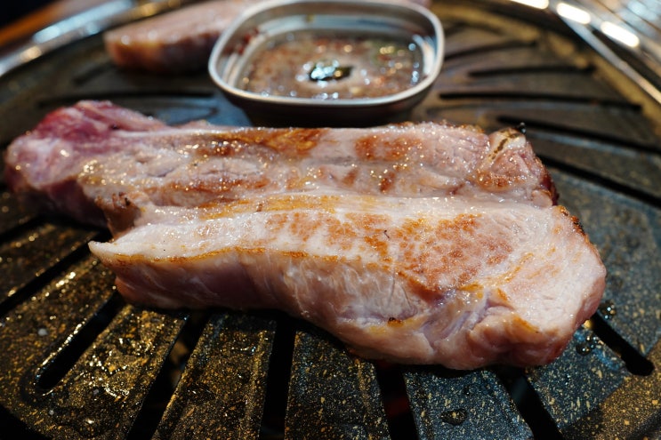  영통 맛집 흑돈상회 더덕 제주 흑돼지 모듬