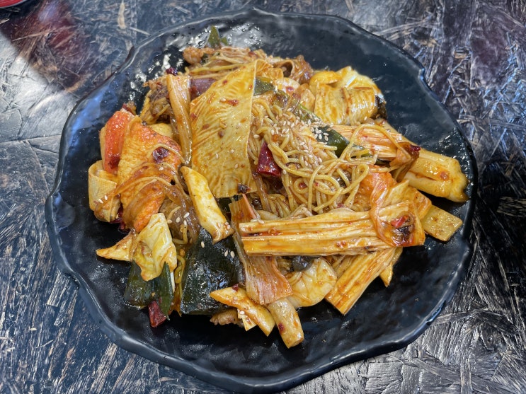  영등포구청 마라 맛집 '모라라 마라탕 & 모차이' 마라샹궈