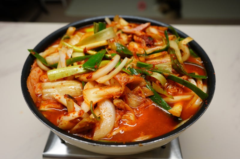 송탄부대찌개 원조 맛집 김네집 :: 백종원의 3대 천왕에 출연한 평택 부대찌개 맛집 : 네이버 블로그 송탄부대찌개 원조 맛집 김네집 :: 백종원의 3대 천왕에 출연한 평택 부대찌개 맛집 : 네이버 블로그