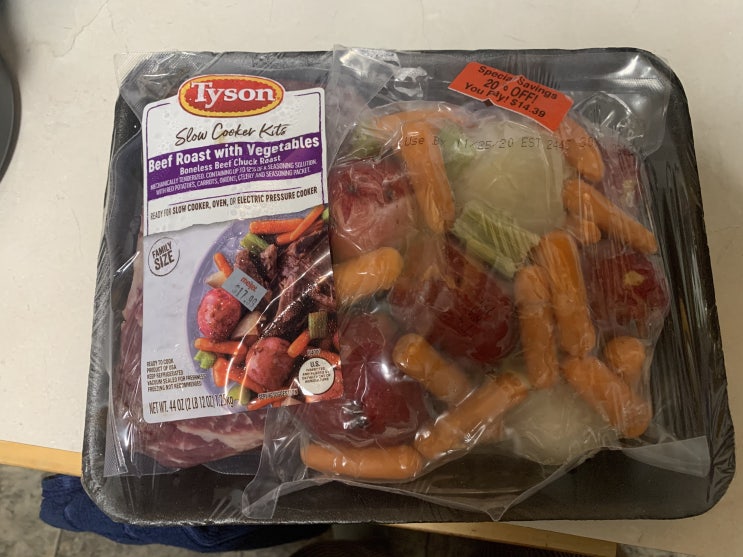 미국일상 - Tyson Slow Cooker Kit - Beef Roast with Vegetables 미국일상 - Tyson Slow Cooker Kit - Beef Roast with Vegetables