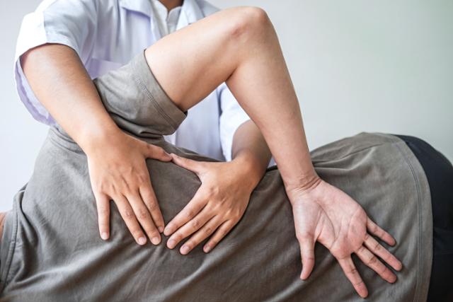 보험사 직원은 안 갈아탄다는데… 4세대 실손, 나는 어쩌나 보험사 직원은 안 갈아탄다는데… 4세대 실손, 나는 어쩌나