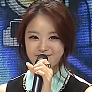 송지은, 가수 연기자 선배 임창정과 깜짝 MC 체험 시절