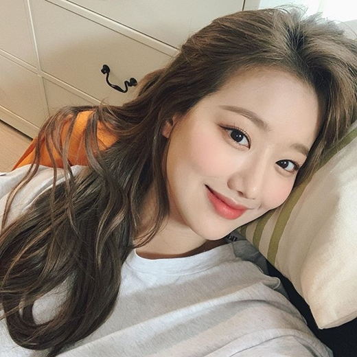 에이프릴 이나은 친언니 인스타 왕따 없어 에이프릴 이나은 친언니 인스타 왕따 없어