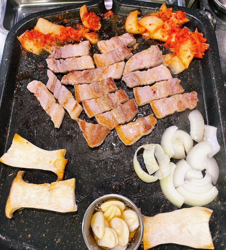  생삼겹살이 끝내줬던 의정부 고기맛집 '참돈생삼겹'