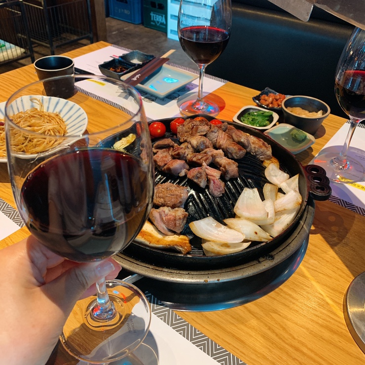  문정동 양갈비, 진1926 부드러운 양갈비와 와인 콜키지로 생일파티!