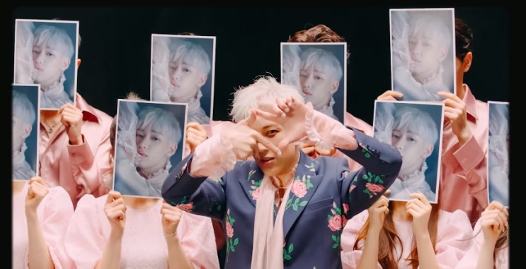  [MV] 뱀뱀 (BamBam) _ riBBon [뮤비/가사/듣기]