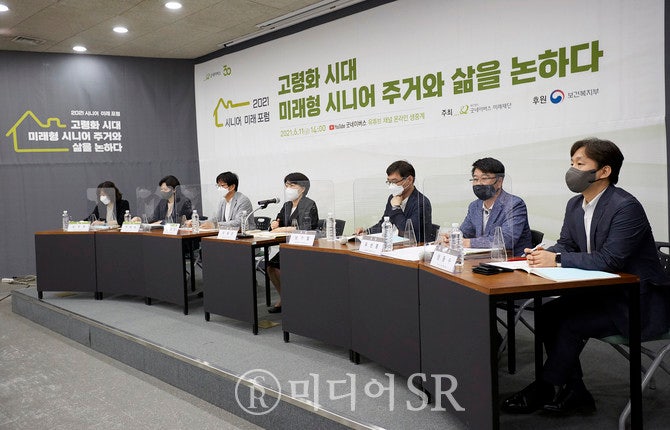 베이비부머 56%, "노후에 도시 근교 살고 싶다" 베이비부머 56%, "노후에 도시 근교 살고 싶다"