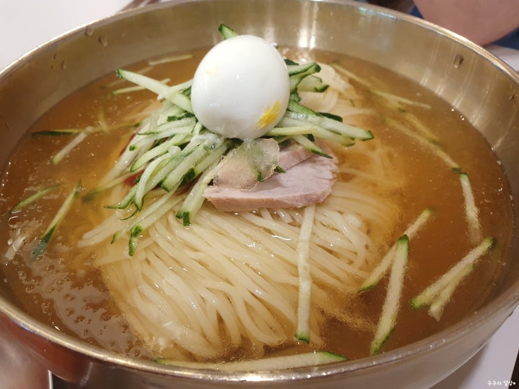  제주산방식당 대한상공회의소점 :: 깔끔한 국물과 쫄깃한 밀면이 매력적인 시청맛집 재방문기 :)