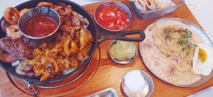  [강남역 맛집] 서가앤쿡에서 파히타한상 파스타 리조또 피자 치즈볼 호로록