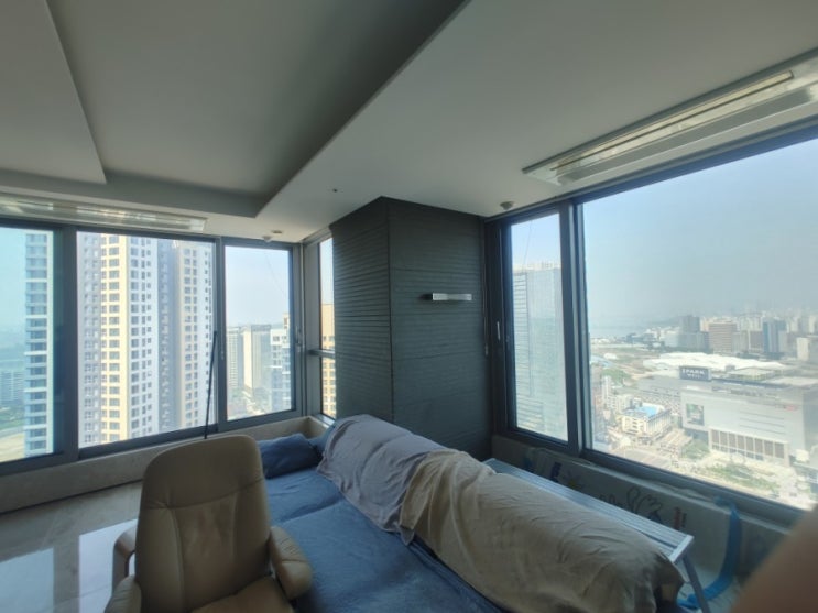  용산 아스테리움용산 주상복합 유리창문 열차단썬팅 자외선차단썬팅 건물 유리썬팅