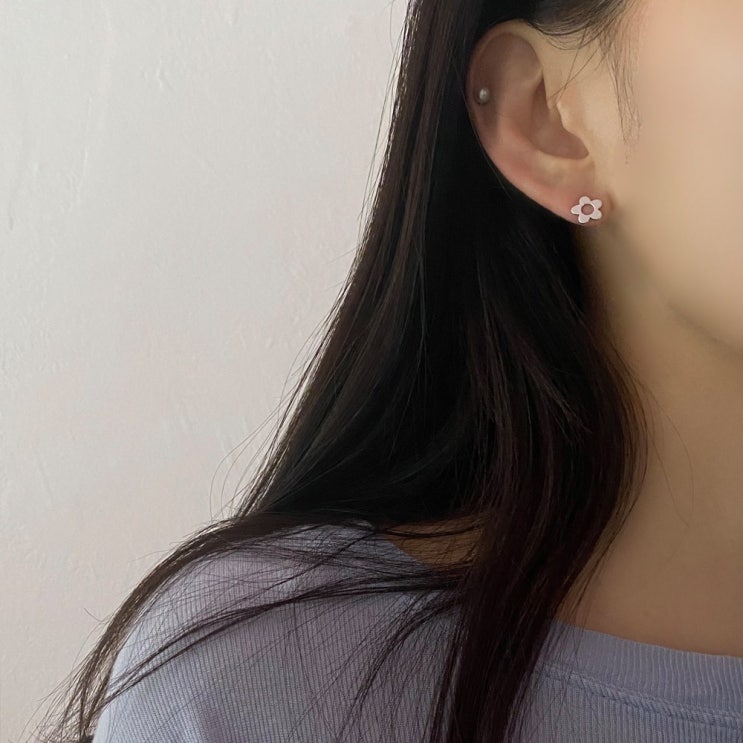 최근 인기있는 쓰리콤마 E 걸리쉬 꽃 모티브 플라워 925 은 귀걸이 좋아요 최근 인기있는 쓰리콤마 E 걸리쉬 꽃 모티브 플라워 925 은 귀걸이 좋아요