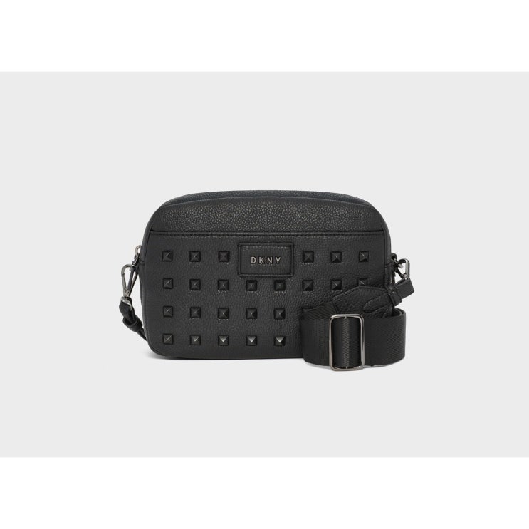 의외로 인기있는 DKNY 스터드 카메라 크로스백 DKNY STYLA STUDDED CAMERA CROSSBODY 좋아요 의외로 인기있는 DKNY 스터드 카메라 크로스백 DKNY STYLA STUDDED CAMERA CROSSBODY 좋아요