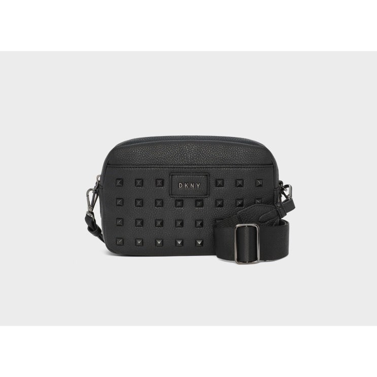 의외로 인기있는 DKNY 스터드 카메라 크로스백 DKNY STYLA STUDDED CAMERA CROSSBODY 좋아요