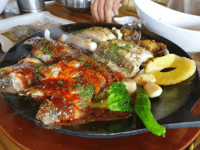  부산/송도/바다뷰/장어구이정식맛집 『명품물회 숯불장어구이』