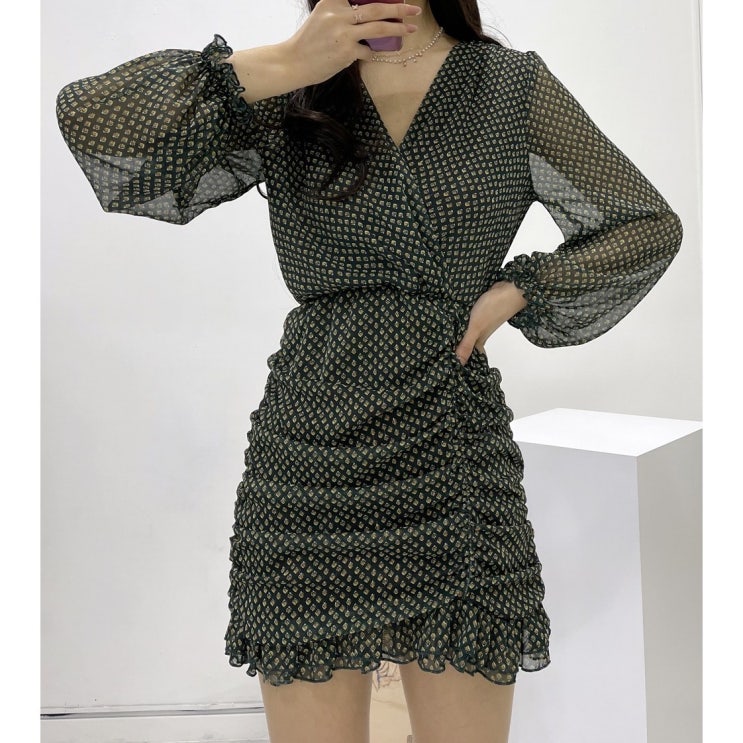 요즘 인기있는 양놀 V넥 잔꽃무늬 셔링 쉬폰 숏 미니 초록색 원피스 추천해요 요즘 인기있는 양놀 V넥 잔꽃무늬 셔링 쉬폰 숏 미니 초록색 원피스 추천해요