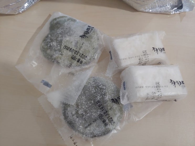  착한떡 우유백설기 제주쑥개떡 개별포장 되어 있어 먹기 편해요!