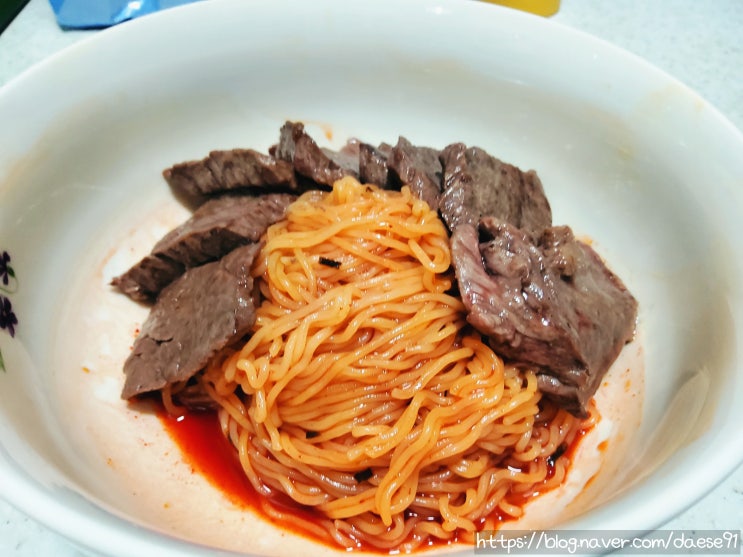 삼양식품의 신제품 '삼양비빔면', 내 입 맛엔 팔도비빔면의 상위호환 같구나!