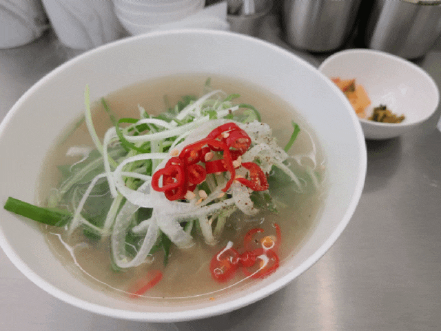 건대 혼밥 힙한 감성넘치는 정면(情麵) : 국수 맛집
