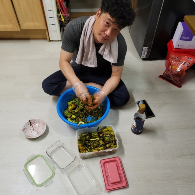  쉽게 아삭한 오이김치 담그는 법