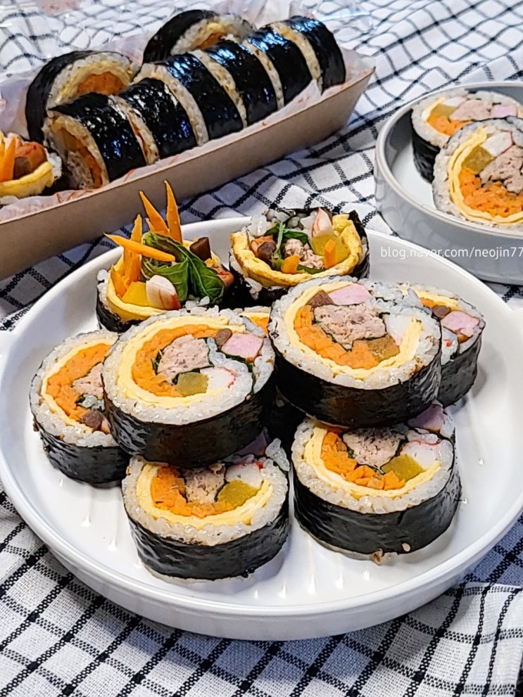 김밥 맛있게 싸는법 집김밥이 제일 맛있다 저녁메뉴로 참치김밥 만들기 김밥 맛있게 싸는법 집김밥이 제일 맛있다 저녁메뉴로 참치김밥 만들기