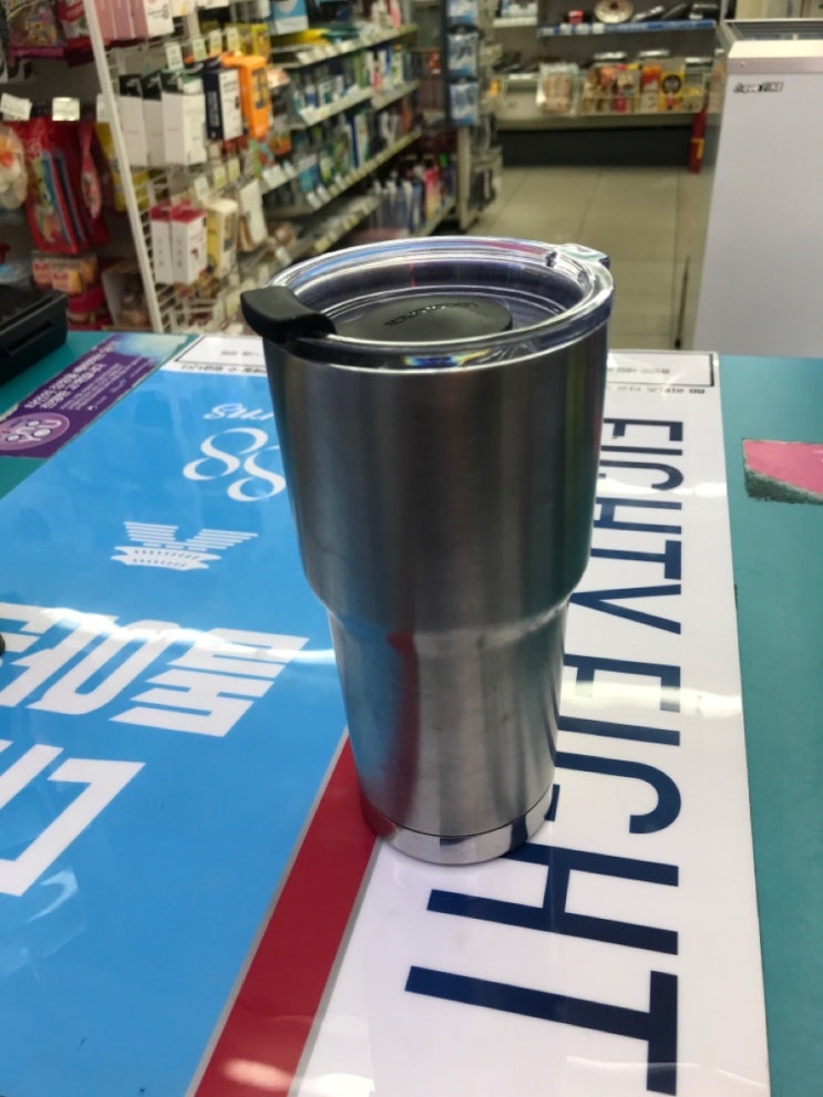  요즘 나에게 없어선 안될 물건은 바로 이것! 나의 필수 템들을 사진과 함께 소개해 주세요!
