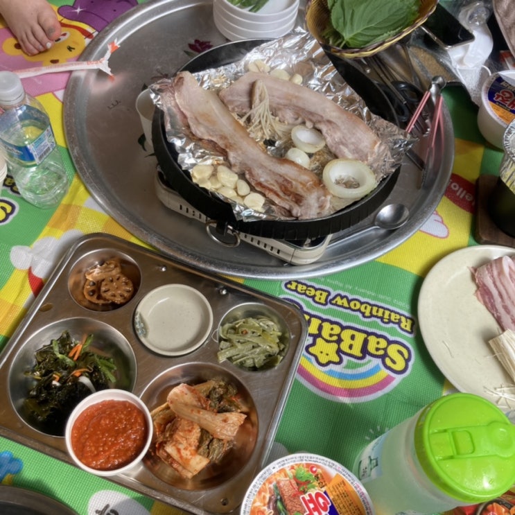  전주 근교 완주 동상계곡 /알프스산장 에서 삼겹살 먹고 물장구 치기 재미따