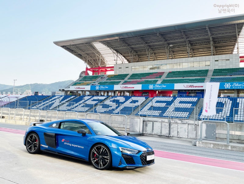 2022 아우디 R8 정보, 제원, 모의견적, V10 performance 일반인 오너평가 실제 시승후기 (5/7)