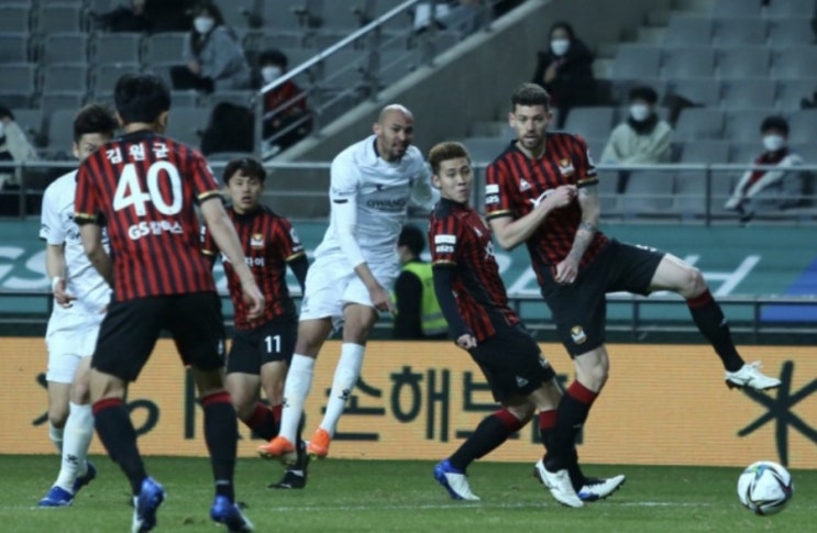 K리그 프로축구 19일 토요일 순연경기 광주FC FC서울