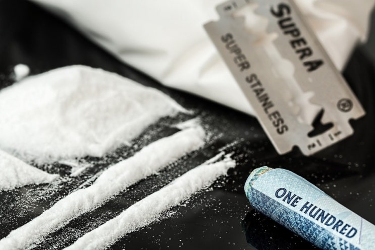 SNS 타고 판치는 마약, 점점 어려지는 마약 사범들