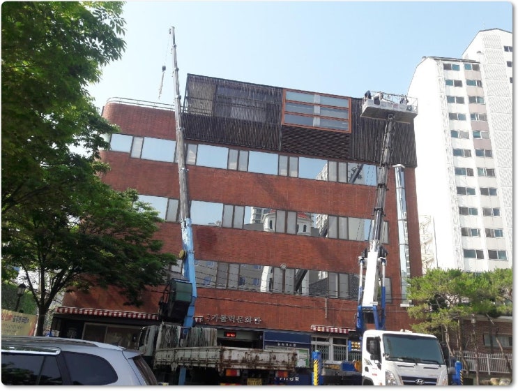  대구외벽청소 수성성당 유리청소