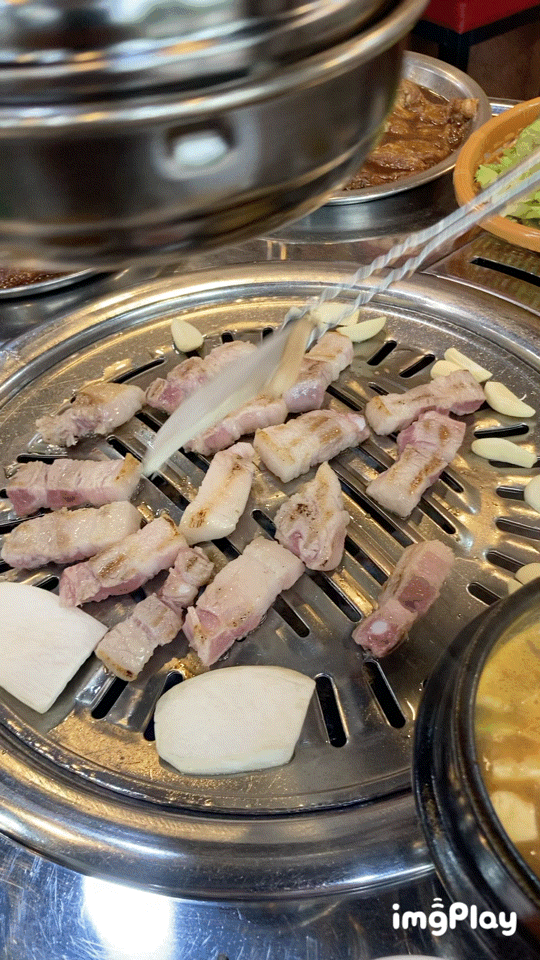  홍익숯불갈비소금구이: 홍대입구역 부담없이 언제나 친절한 고깃집