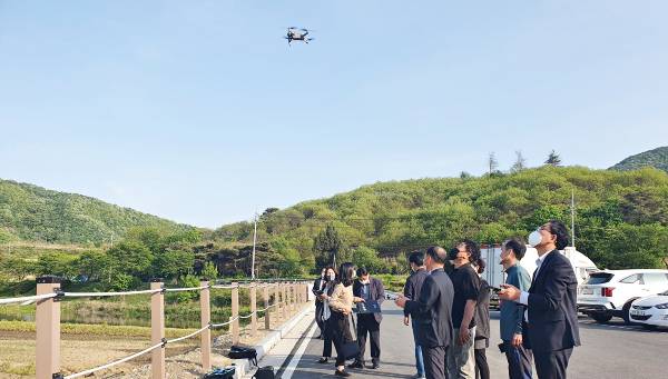 [충청미디어] 충주시 ‘공무원 드론운용교육’ 마쳐...58명 자격증 취득