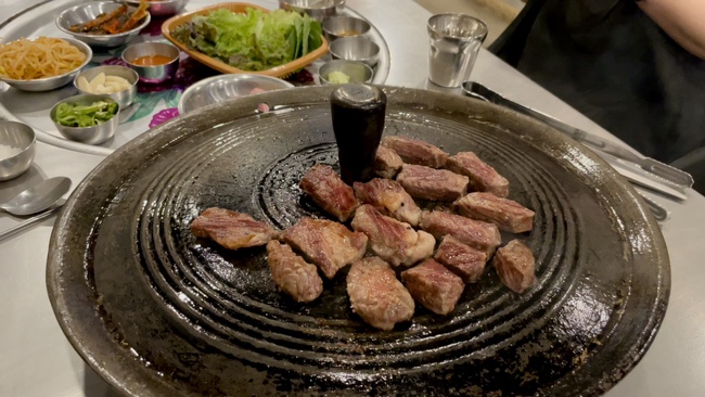 화명동 고깃집 [목구멍] 솥뚜껑에 구워주는 육즙 가득 고기 맛집