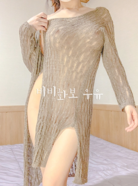  시스루 가디건 사이로 ㄲㅈ가 그만... 우유-로즈티비(노ㅊ주의)