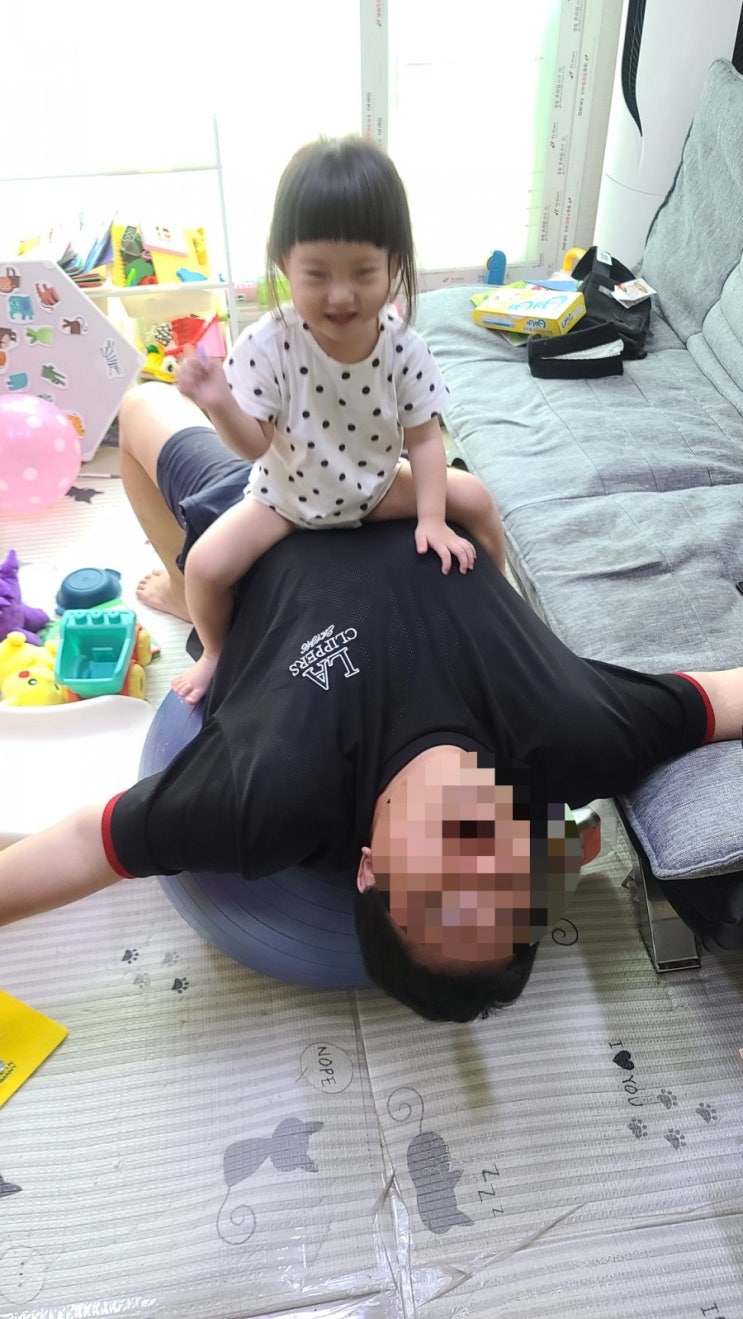  25개월 육아일기 곰조련사 뽐비와 닭세권 치킨