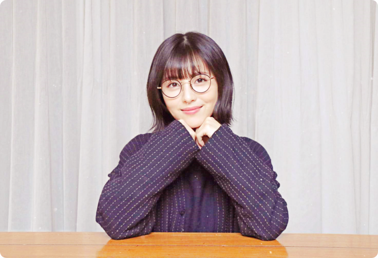 하마베 미나미 애니 실사 전문 여배우로 국내에서도 인기