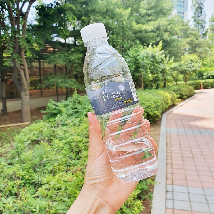  복근만들기! 홈트레이닝 다이어트물 많이 마시고 식단하기!