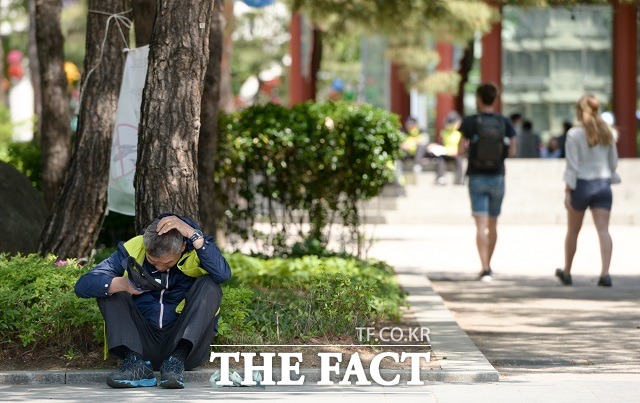 '노인학대' 빈번한데…법안 처리 부진한 국회 '노인학대' 빈번한데…법안 처리 부진한 국회