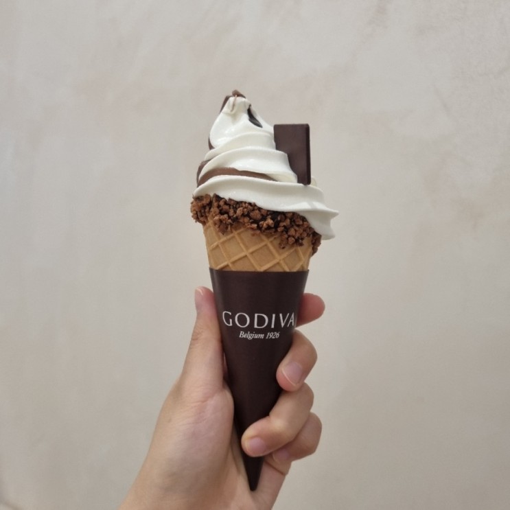 여의도 IFC몰 처음 먹어보는 고디바 아이스크림