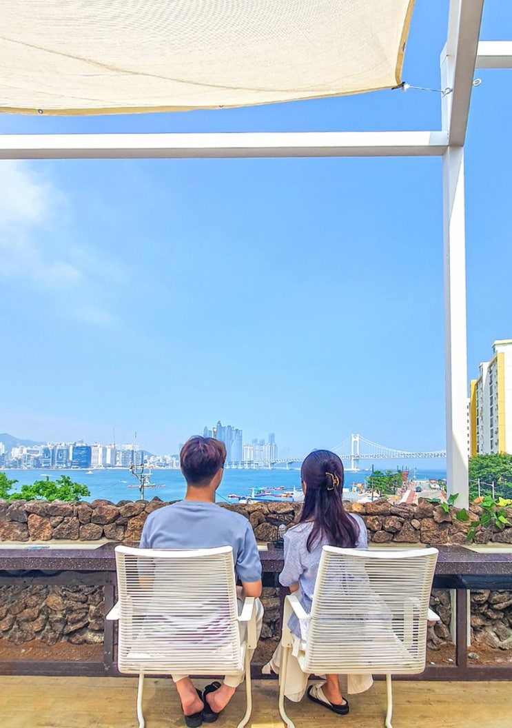  부산 속 제주도, 광안리 '아일드블루' 신상 카페