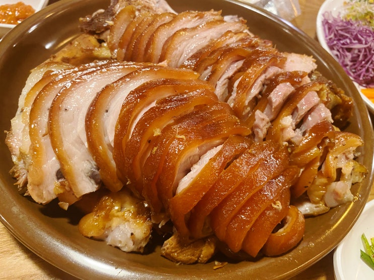  육감만족 족발에 쟁반막국수까지